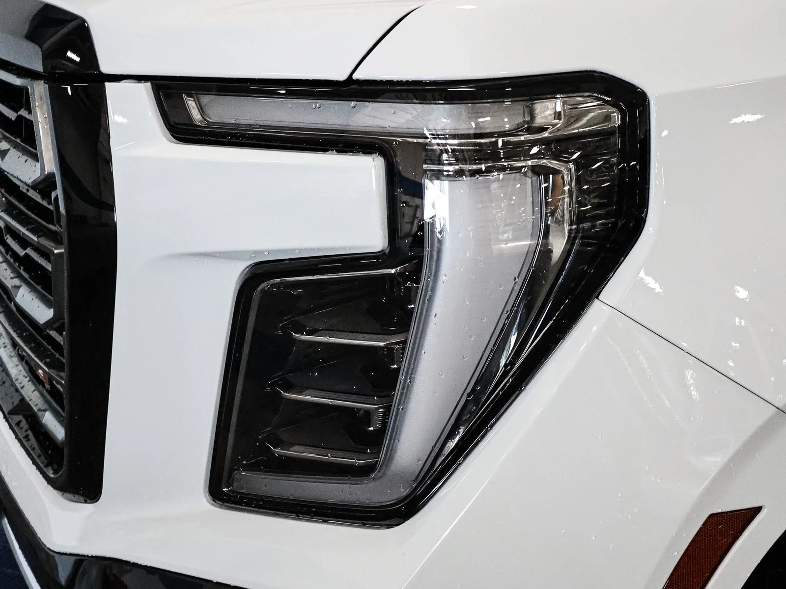 New 2026 White GMC AT4 image 14
