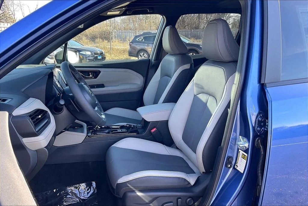 New 2026 DAYBREAK BLUE PEARL Subaru Limited image 9