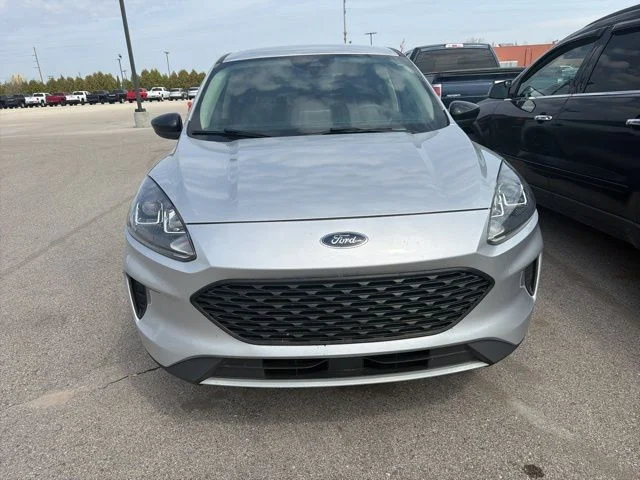 Used 2020 Ford Escape SE with VIN 1FMCU9G62LUA52996 for sale in Standish, MI