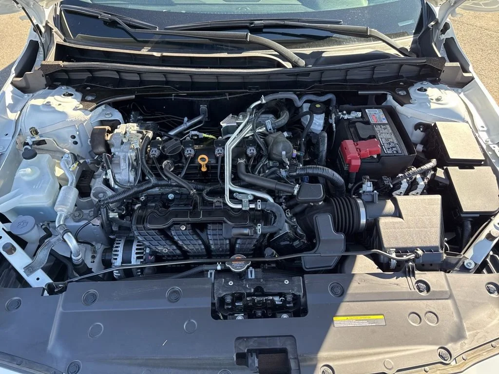 Used 2025 White Nissan SV image 29