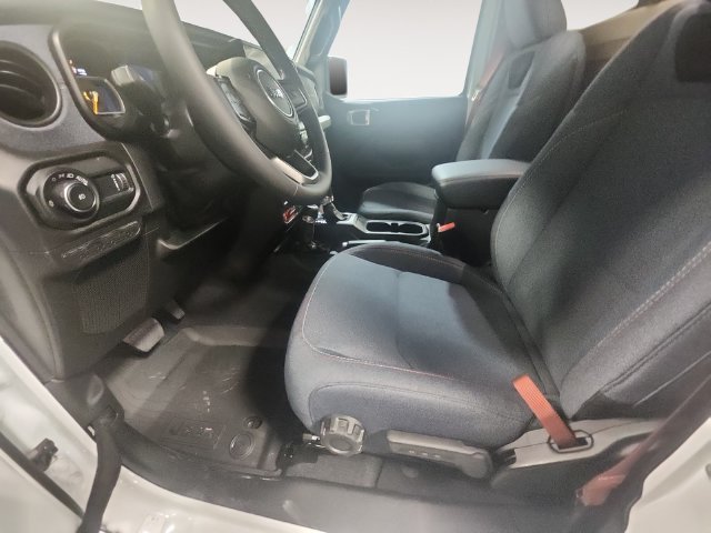 New 2026 White/off-white Jeep Sport image 9