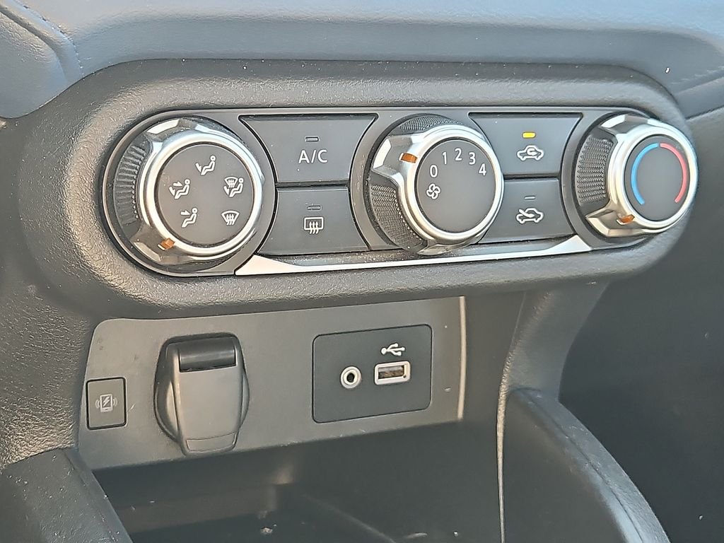 Used 2025 Gray Nissan 1.6 SV image 17