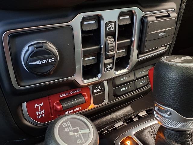 2025 Jeep Wrangler 4-Door Willys - Photo 7