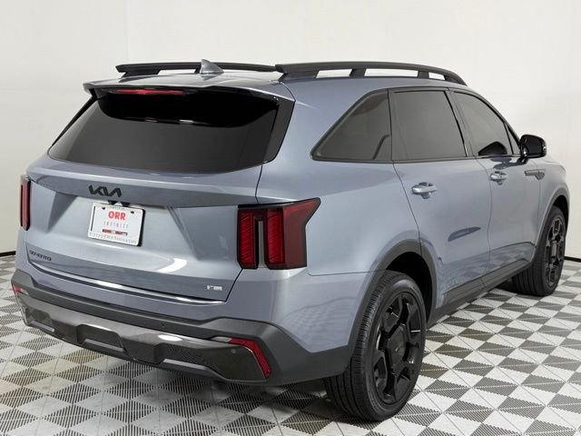 Used 2025 Everlasting Silver Kia X-Line EX image 11