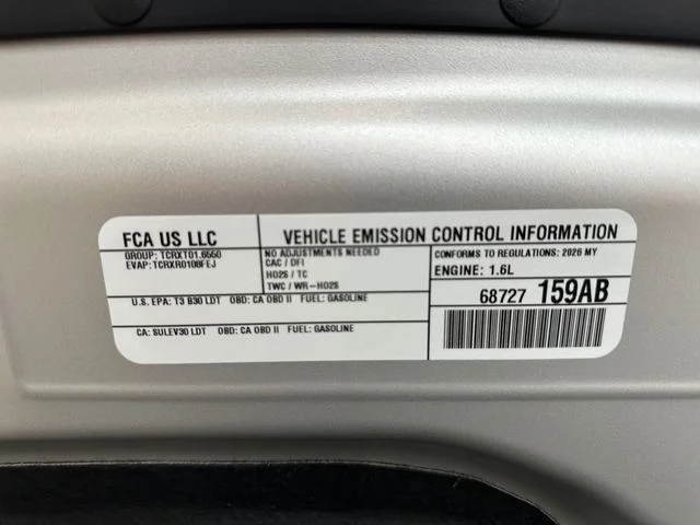 New 2026 Silver Zynith Clear-Coat Exterior Paint Jeep Limited image 19