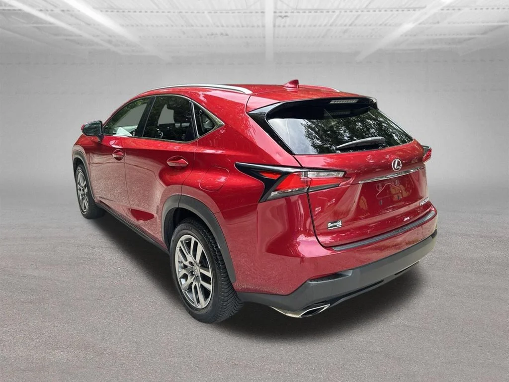 Used 2015 Red Lexus 200t image 3