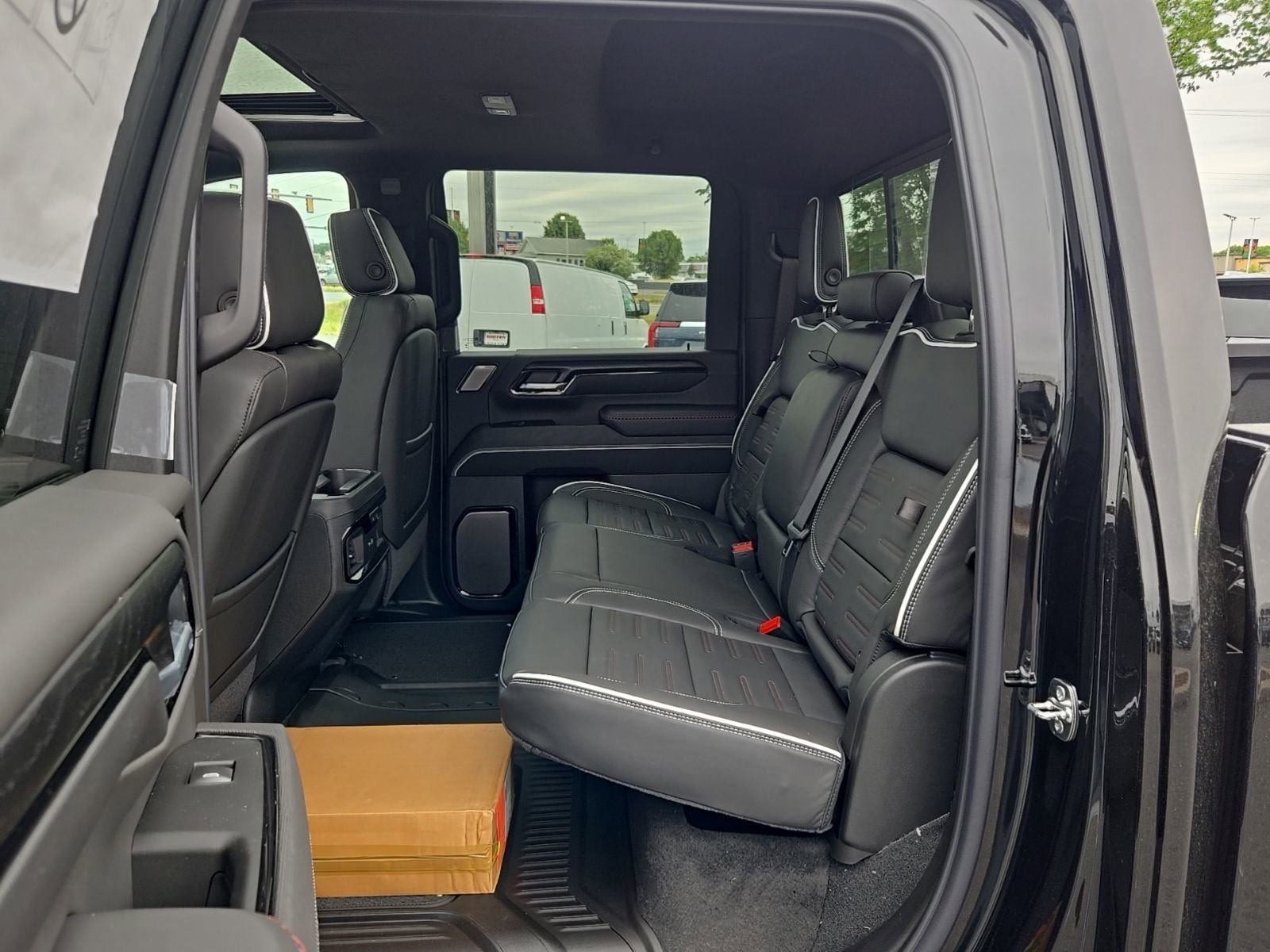 New 2026 Onyx Black GMC AT4X image 28