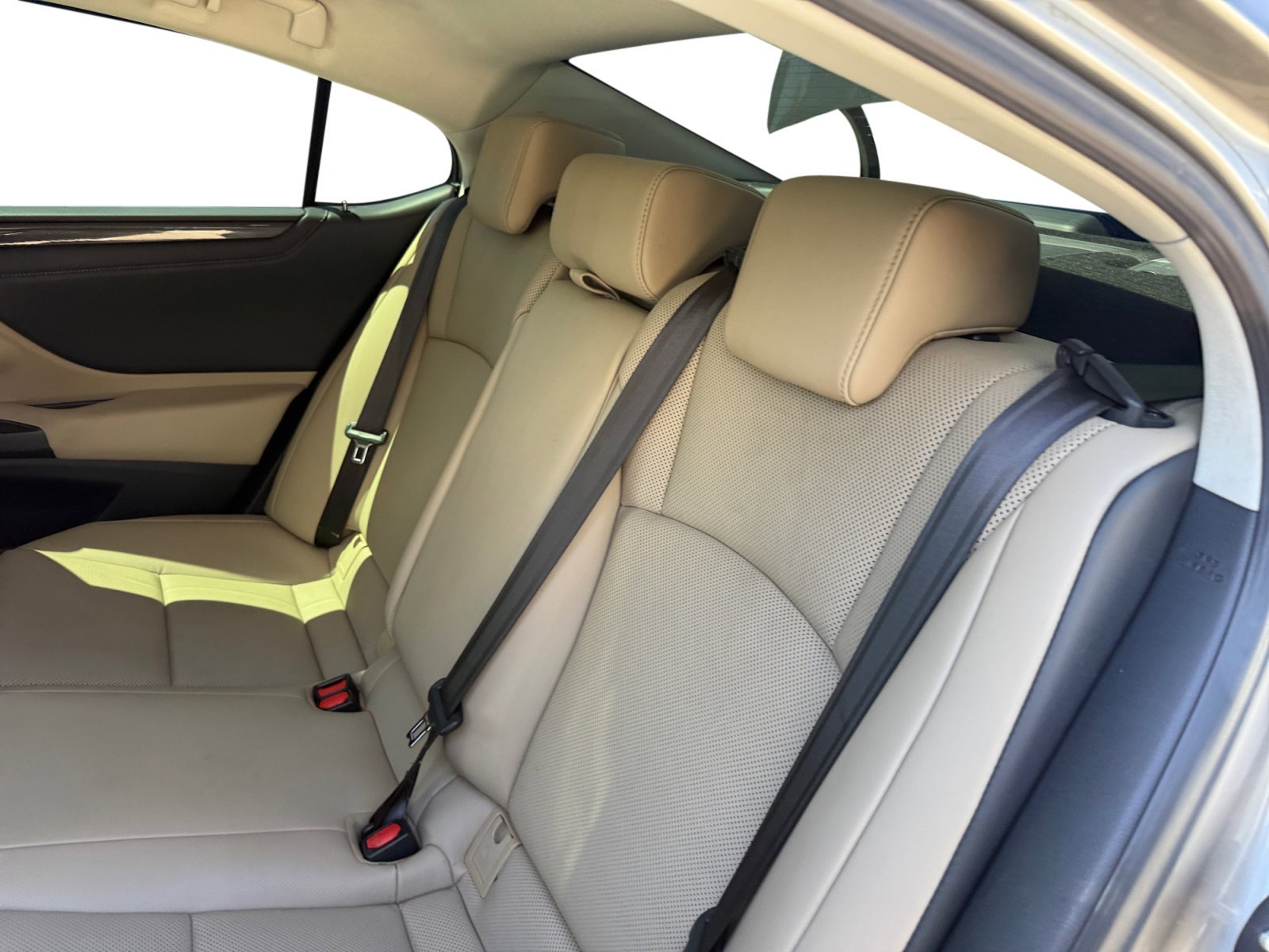 Used 2019 Atomic Silver Lexus 350 image 16