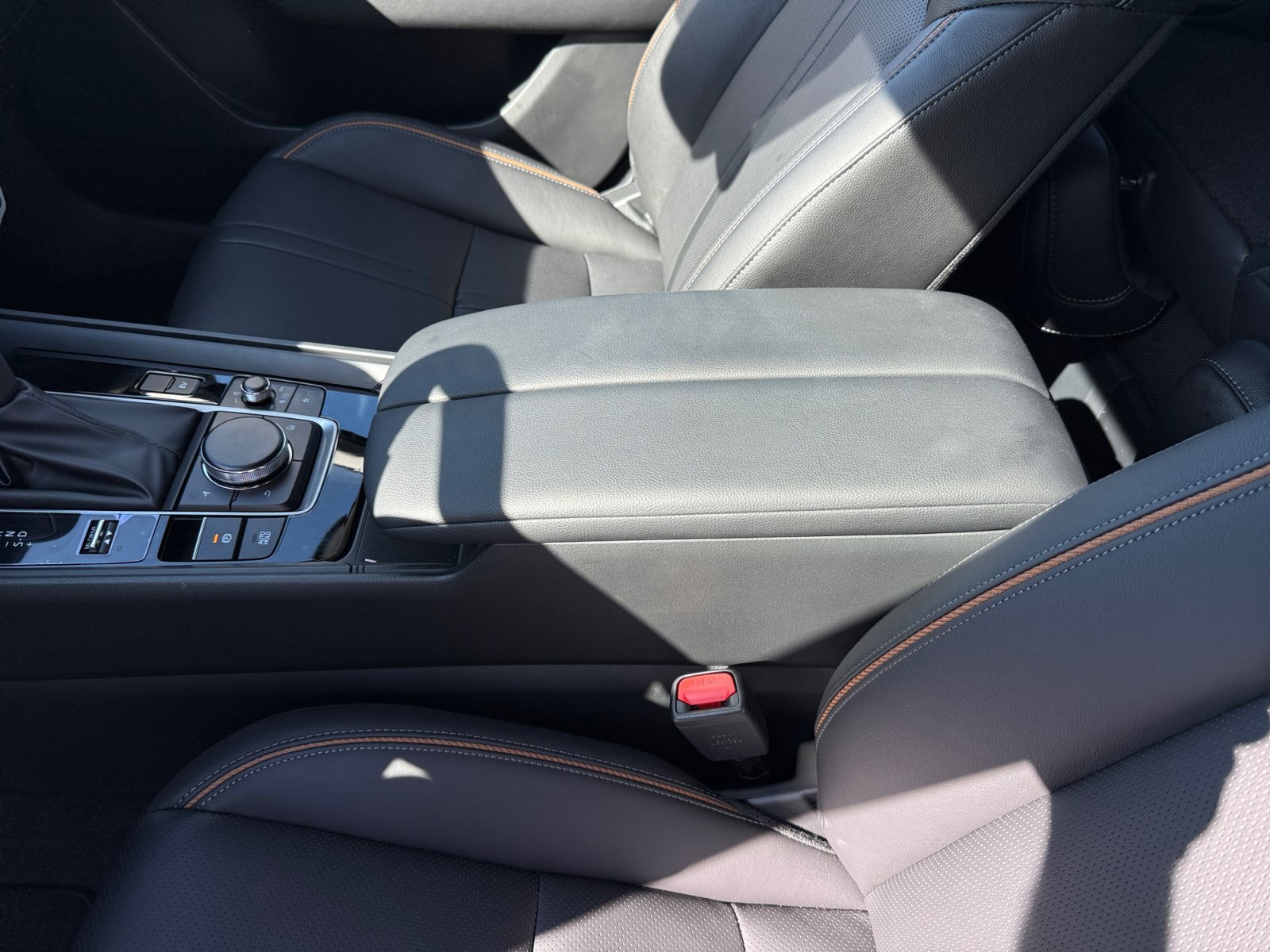 New 2026 Wind Chill Pearl Mazda Premium image 14