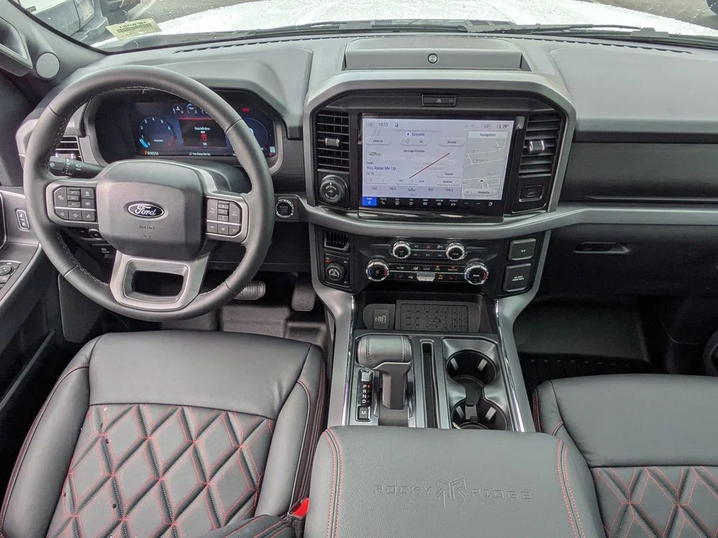 New 2026 Oxford White Ford XLT image 16