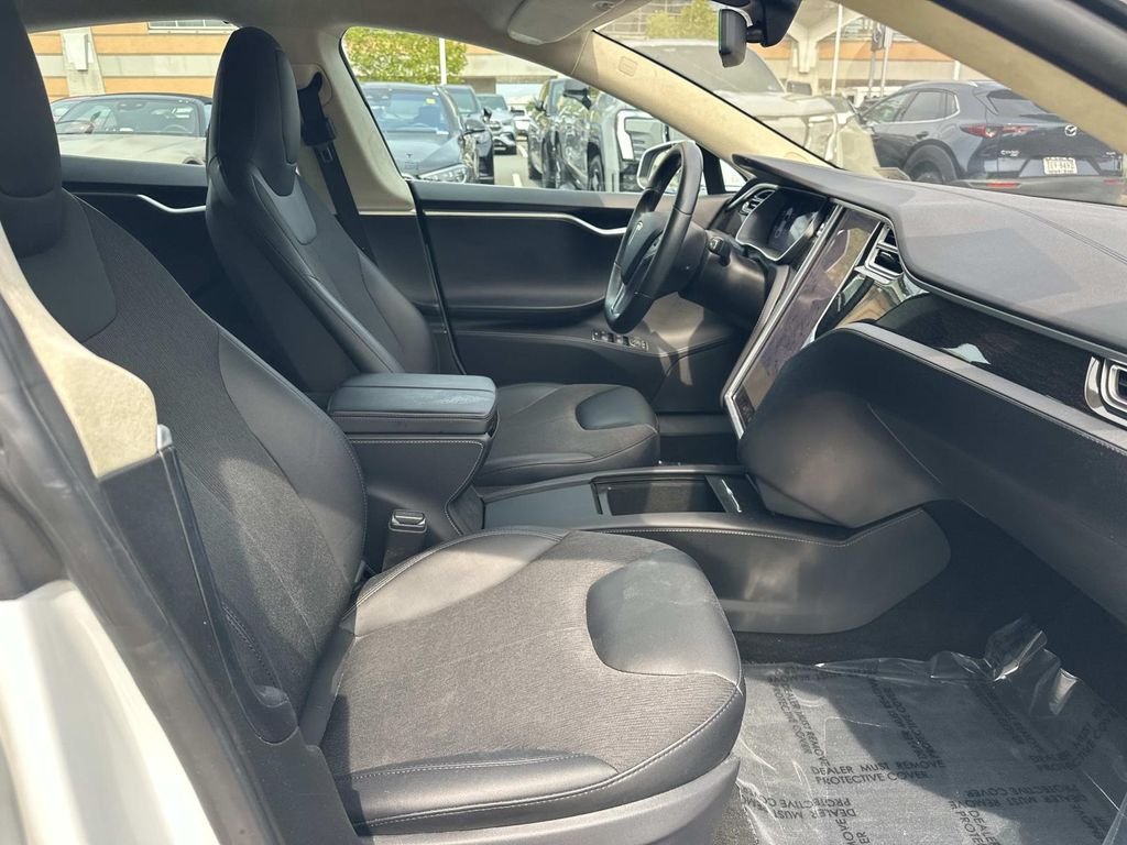 Used 2016 Pearl White Multi-Coat Tesla 60D image 11