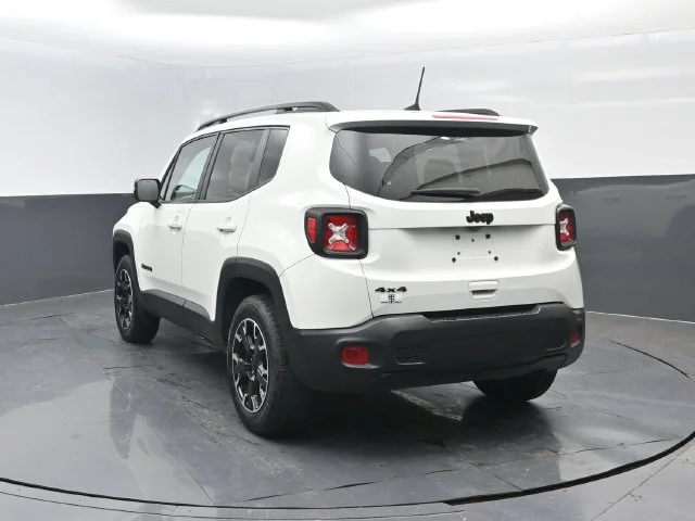 Certified Used 2023 Alpine White Clearcoat Jeep Latitude image 20