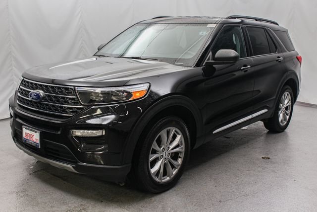 Certified Used 2023 Agate Black Metallic Ford XLT image 5
