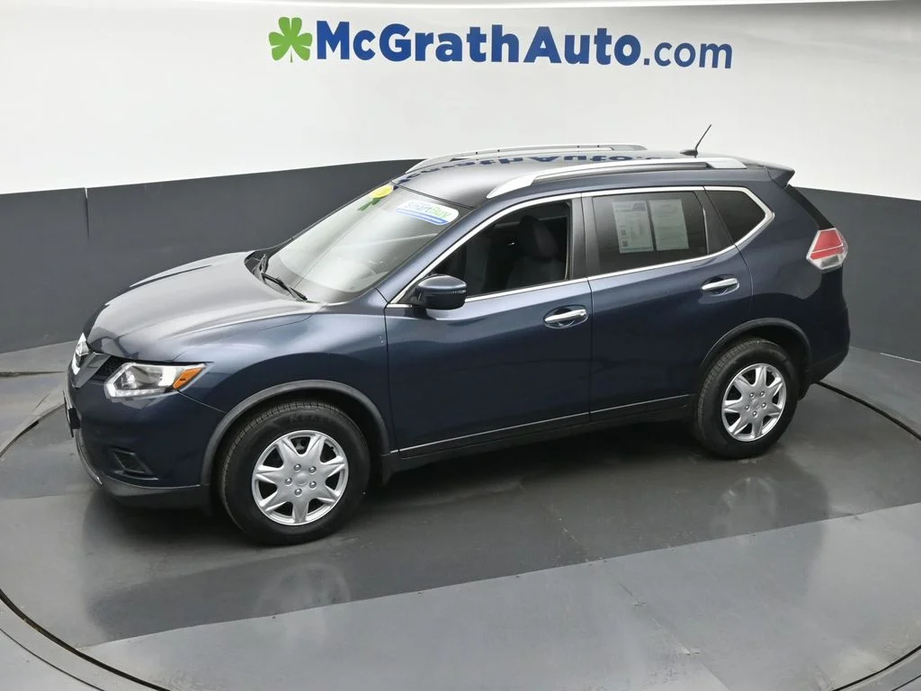 Used 2016 Blue Nissan S image 22