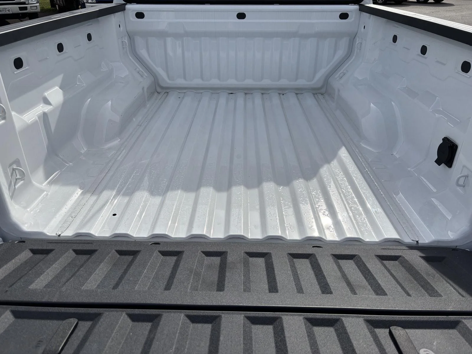 New 2026 Summit White Chevrolet Z71 image 57