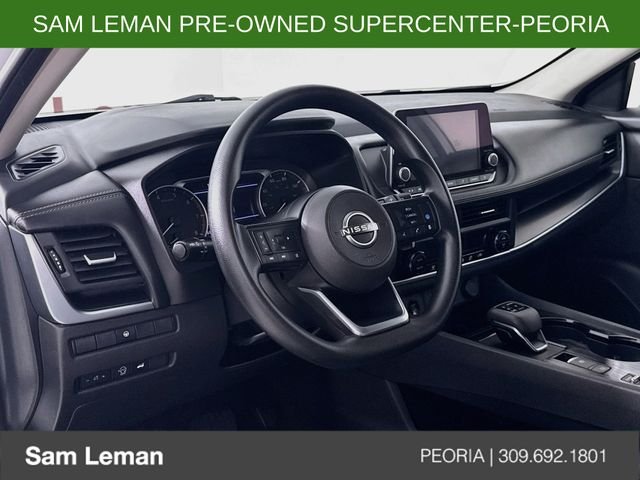 Used 2024 White Nissan SV image 9