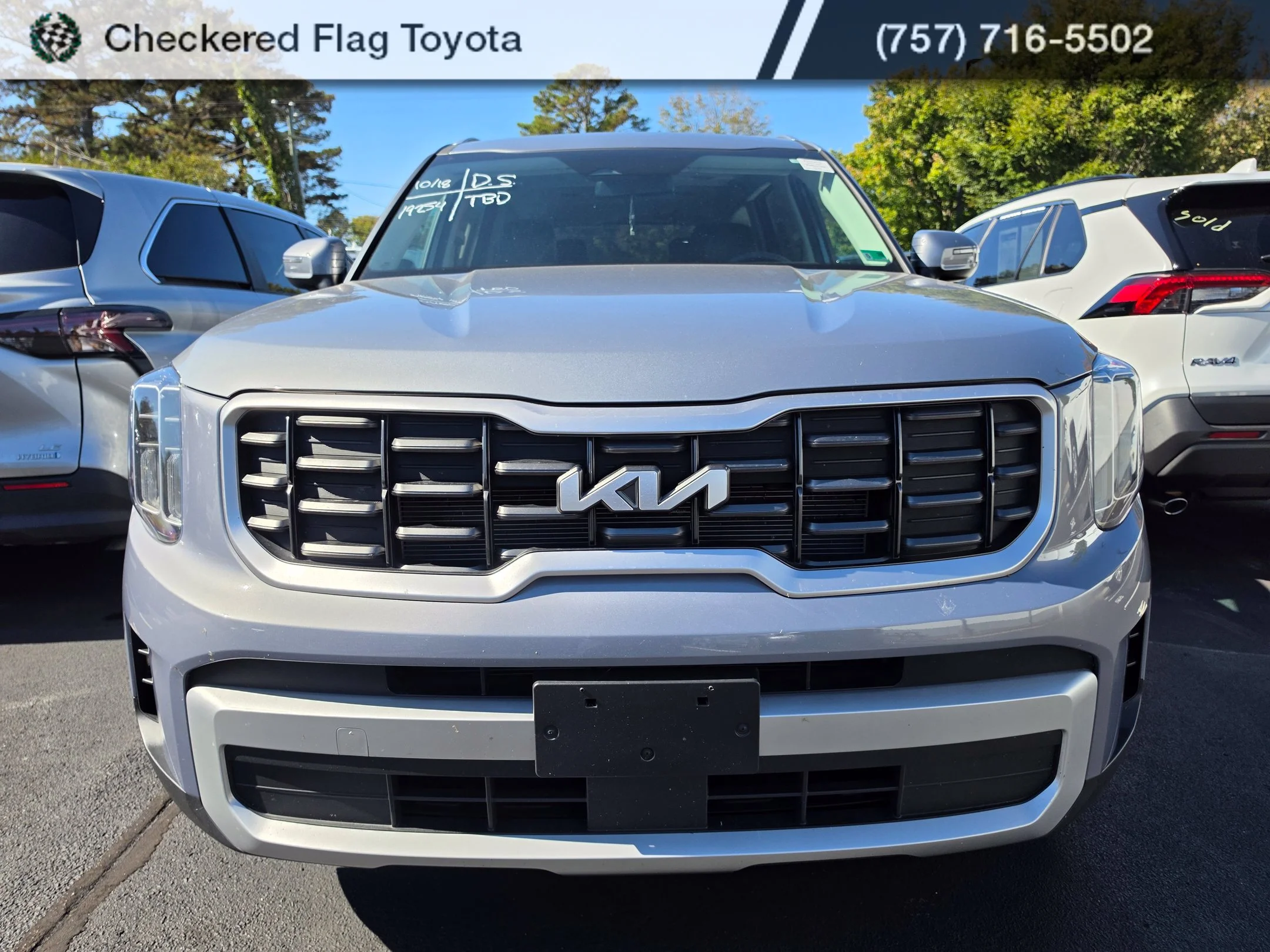 Used 2025 Everlasting Silver Kia S image 2