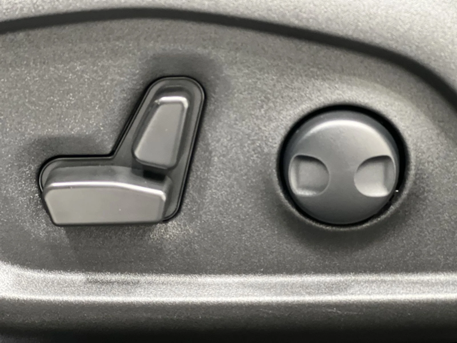 2025 Jeep Compass Limited - Photo 12