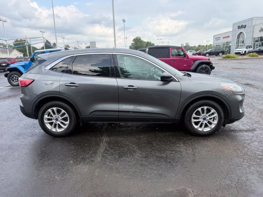Certified Used 2022 Gray Ford SE image 2