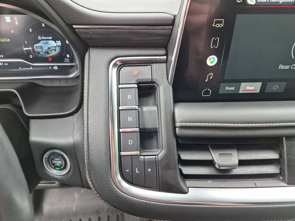 Used 2022 Gray GMC SLT image 30