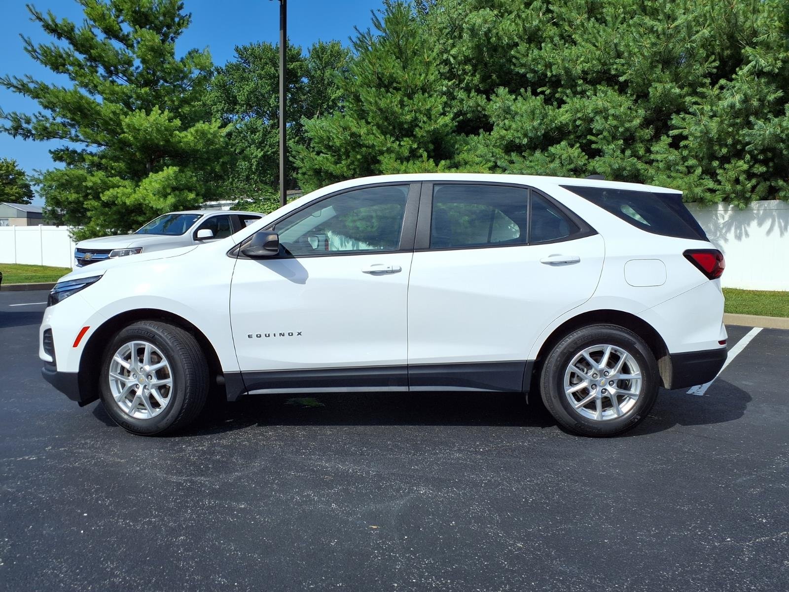Used 2022 Summit White Chevrolet LS image 26