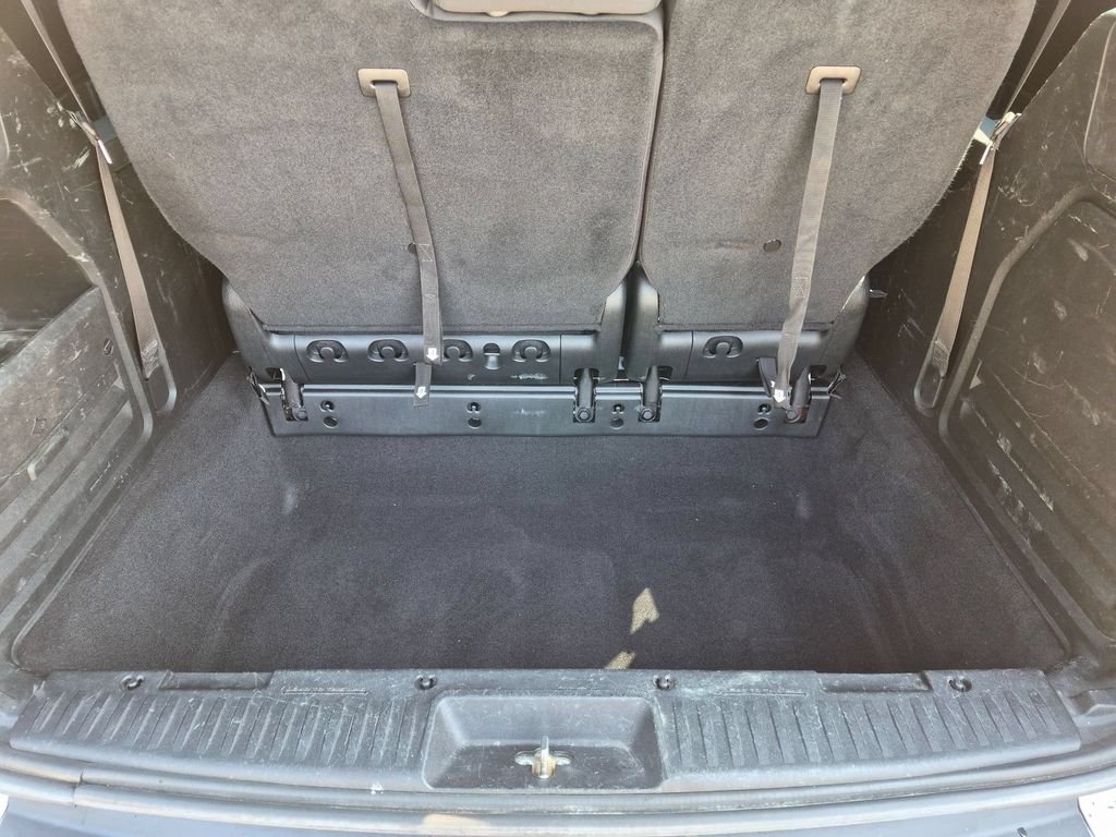 Used 2018 White Dodge SE Plus image 7