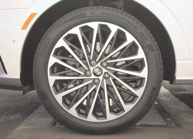 Certified Used 2026 White Hyundai Calligraphy image 9