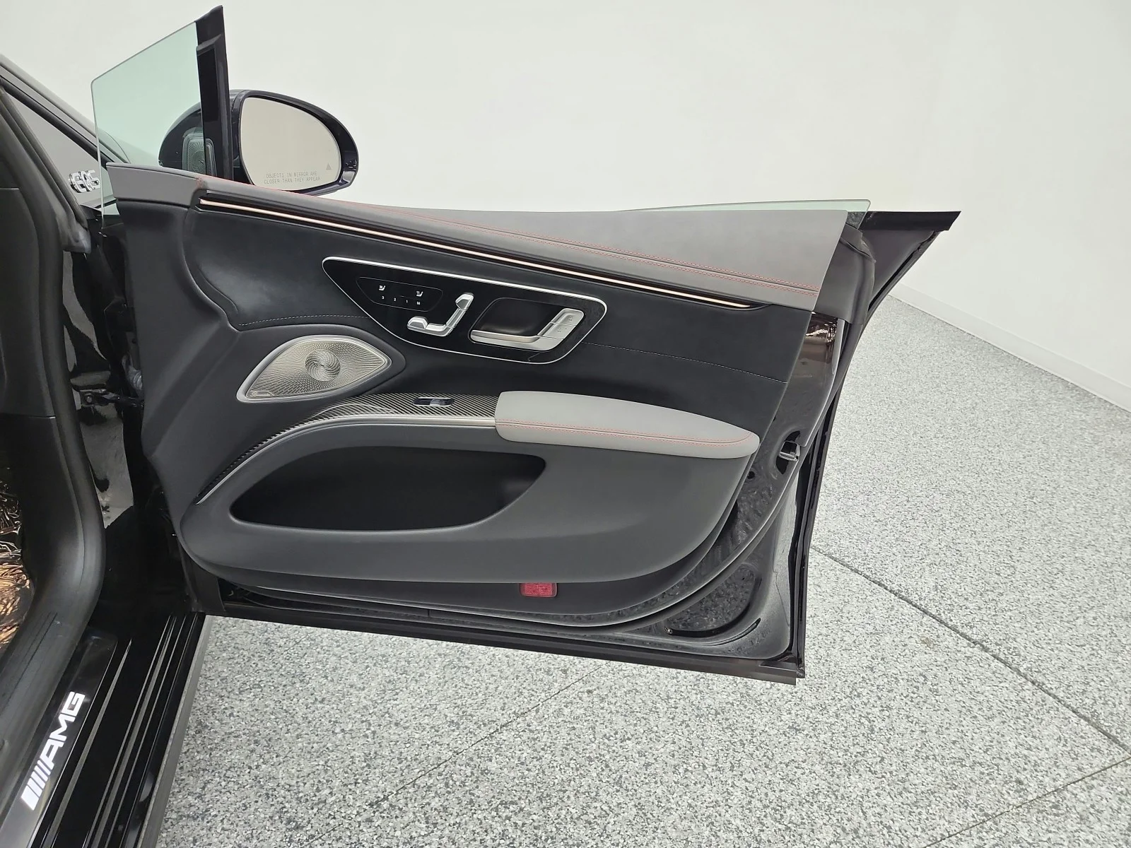 Used 2023 Obsidian Black Metallic Mercedes-Benz AMG® EQS 4MATIC+ Sedan image 19
