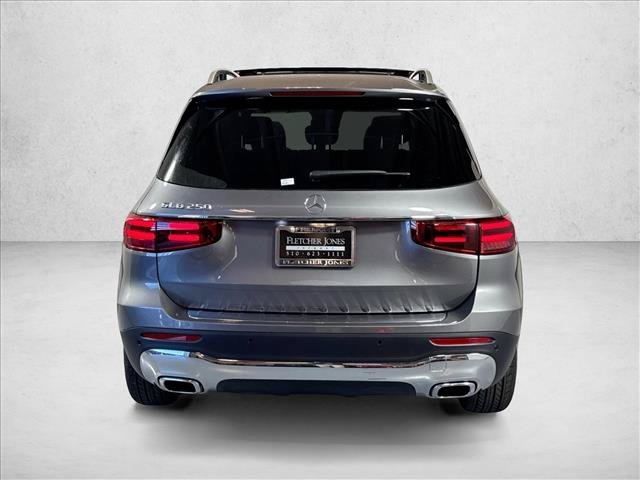 New 2026 Mountain Grey Metallic Mercedes-Benz GLB 250 image 35