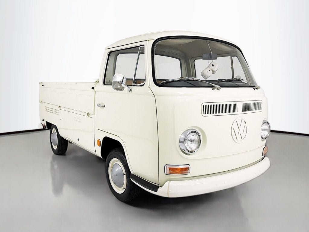 Used 1968 White Volkswagen  image 1