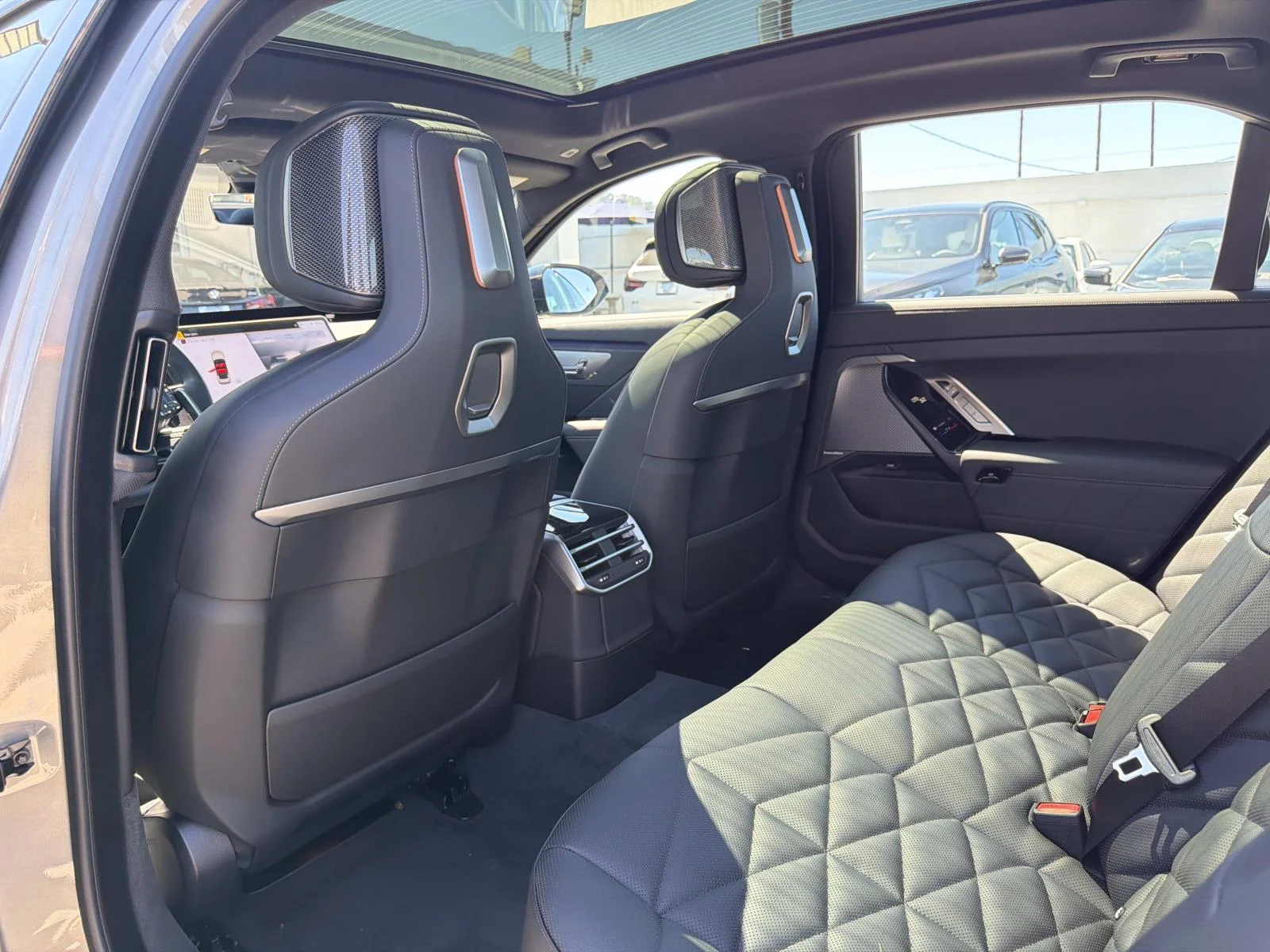 New 2027 Oxide Grey Metallic BMW 740i image 23