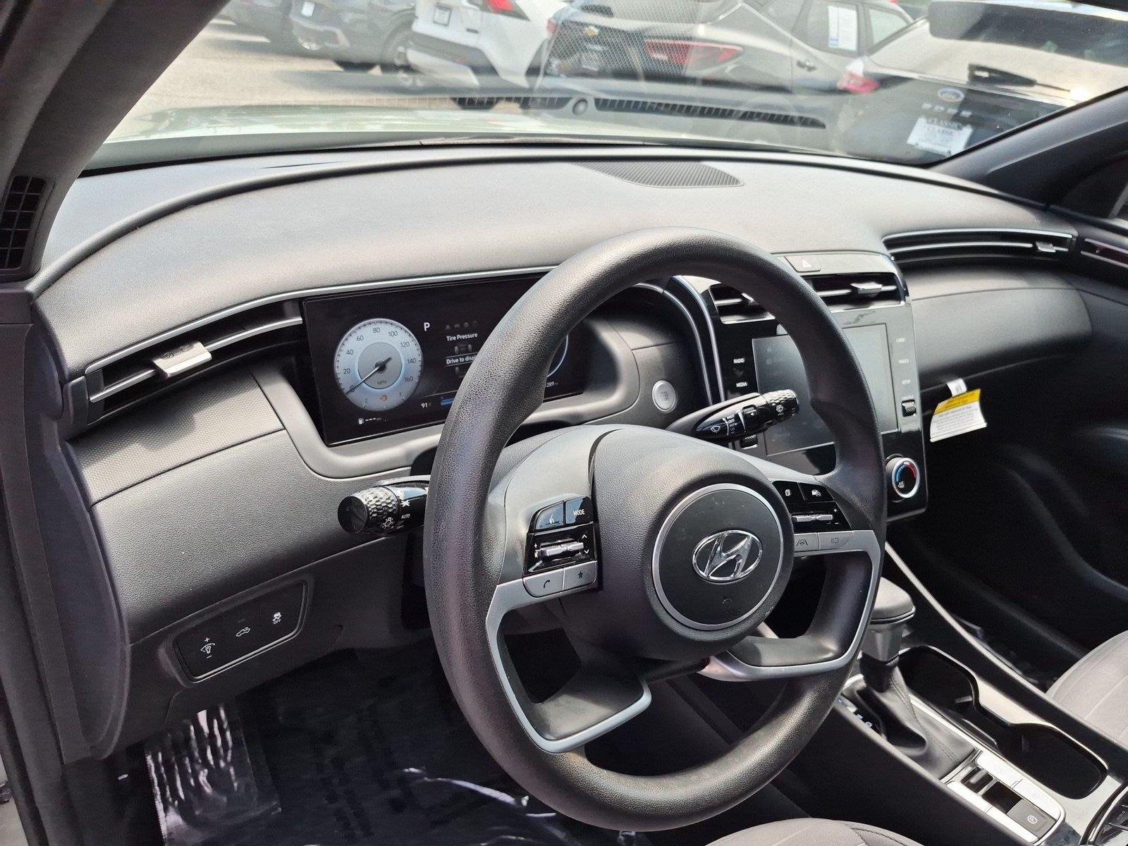 Used 2022 Sage Gray Hyundai SEL image 19