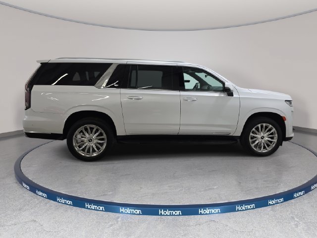 Used 2023 CRYSTAL WHITE TRICOAT Cadillac 4WD Premium Luxury image 5