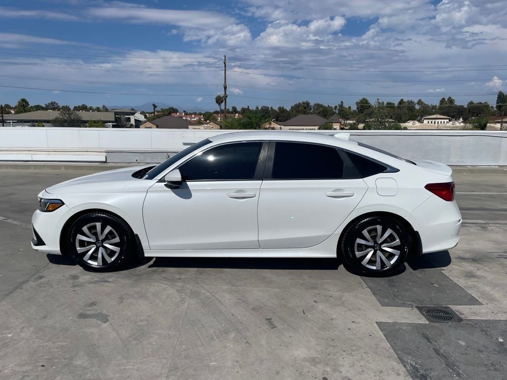 Used 2022  Honda LX image 5