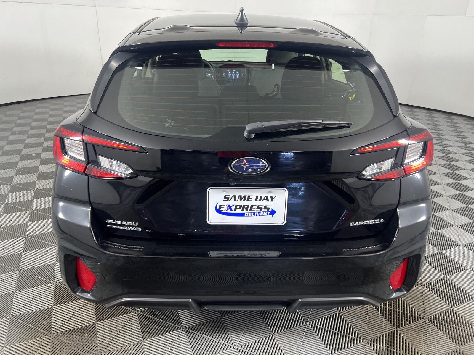 Used 2024 Crystal Black Silica Subaru Base image 24