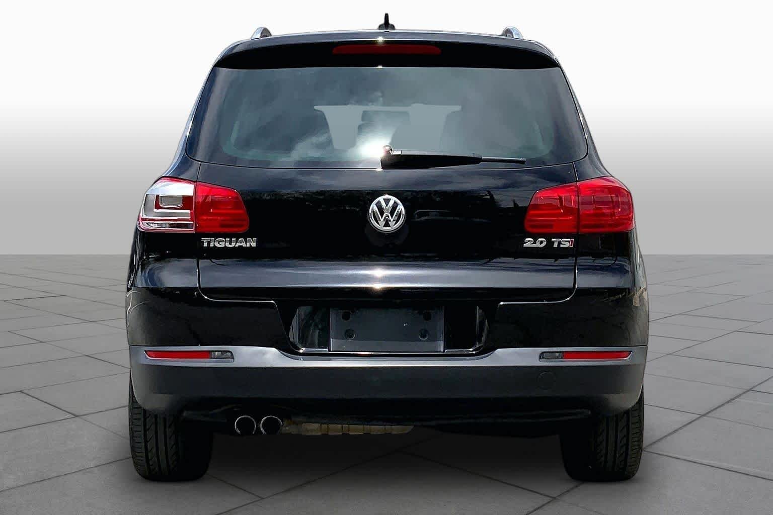 Used 2014 Reflex Silver Metallic Volkswagen SE image 5