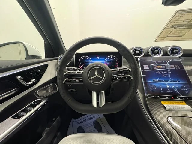New 2026 MANUFAKTUR Moonlight Whit Mercedes-Benz GLC 300 image 21