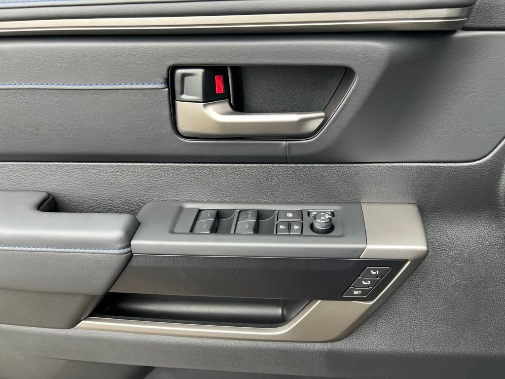 2026 Toyota Tundra Platinum - Photo 17