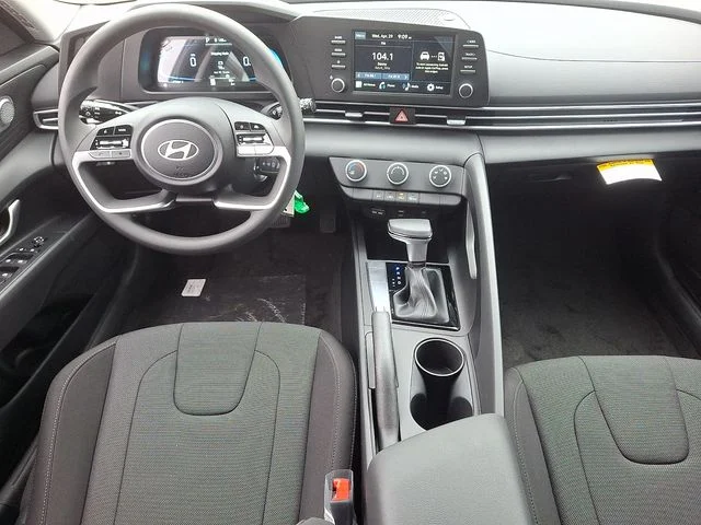 New 2026 Black Hyundai SE image 10