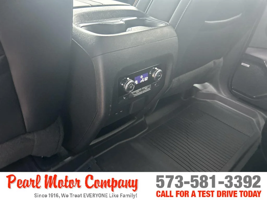2026 GMC Acadia AT4 - Photo 23
