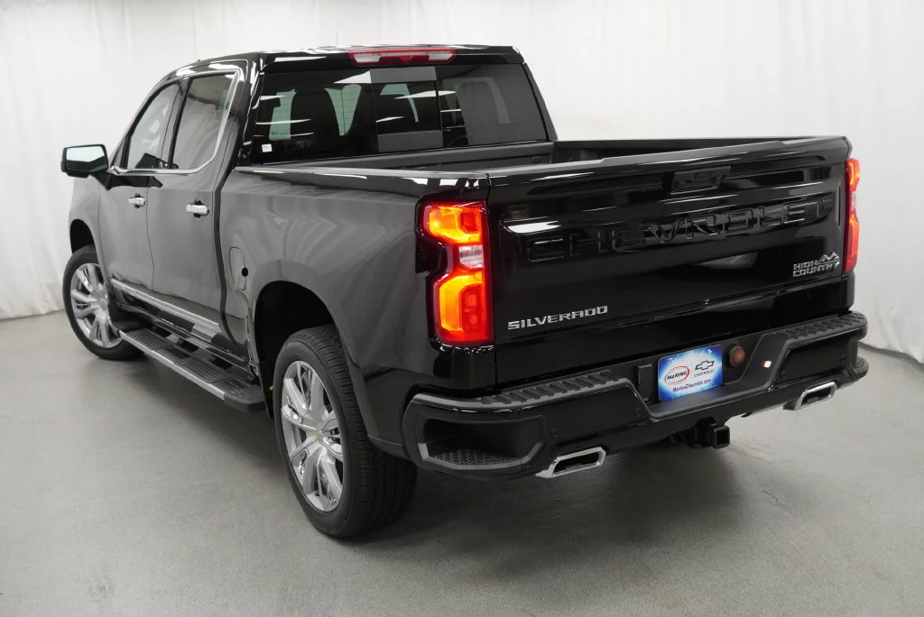 New 2026 Black Chevrolet High Country image 36