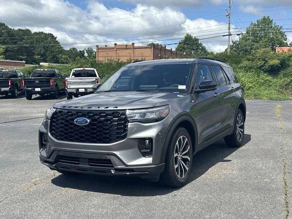 New 2026 Gray Ford ST-Line image 3