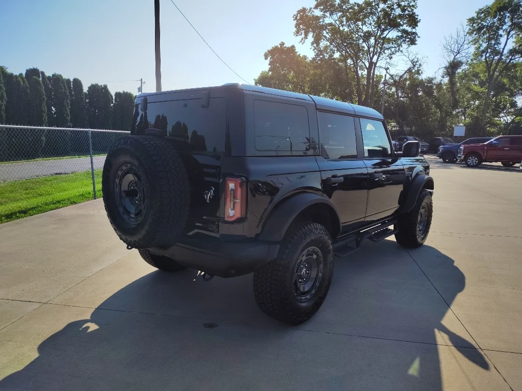 Used 2025 Shadow Black Ford Badlands image 3