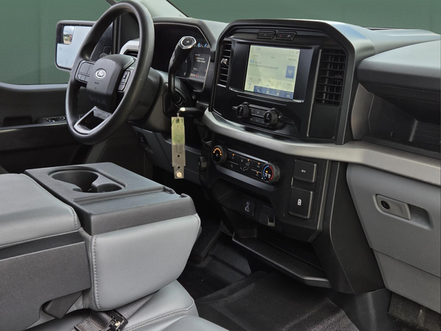 Used 2022 White Ford XL image 28