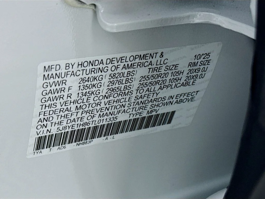 Certified Used 2026 Solar Silver Metallic Acura Advance Package image 33