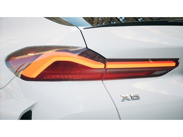 New 2027 Alpine White BMW M60i image 8