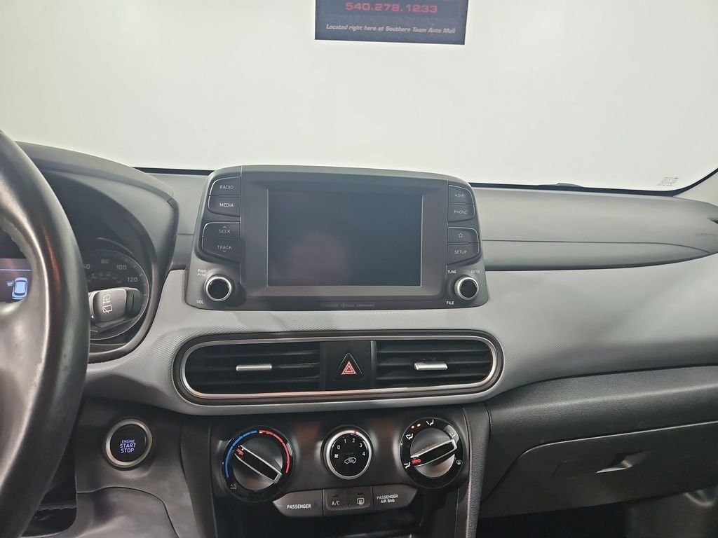 Used 2021 Red Hyundai SEL image 19