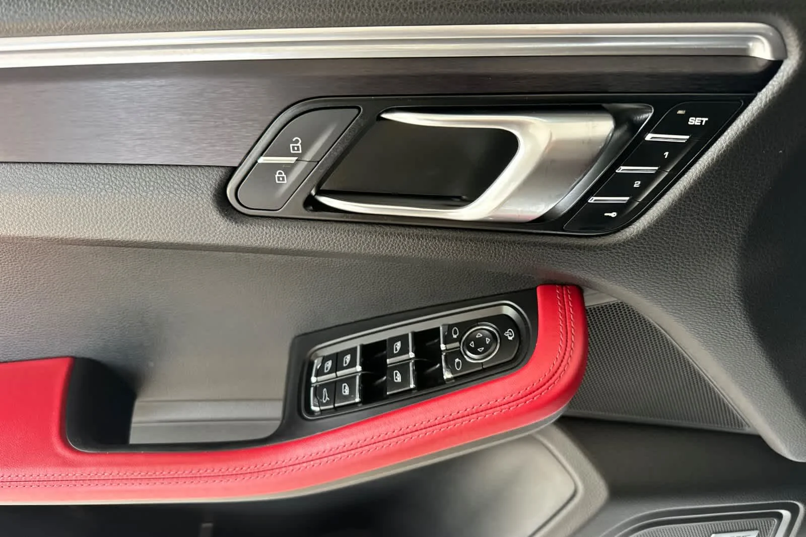 Used 2023  Porsche GTS image 12