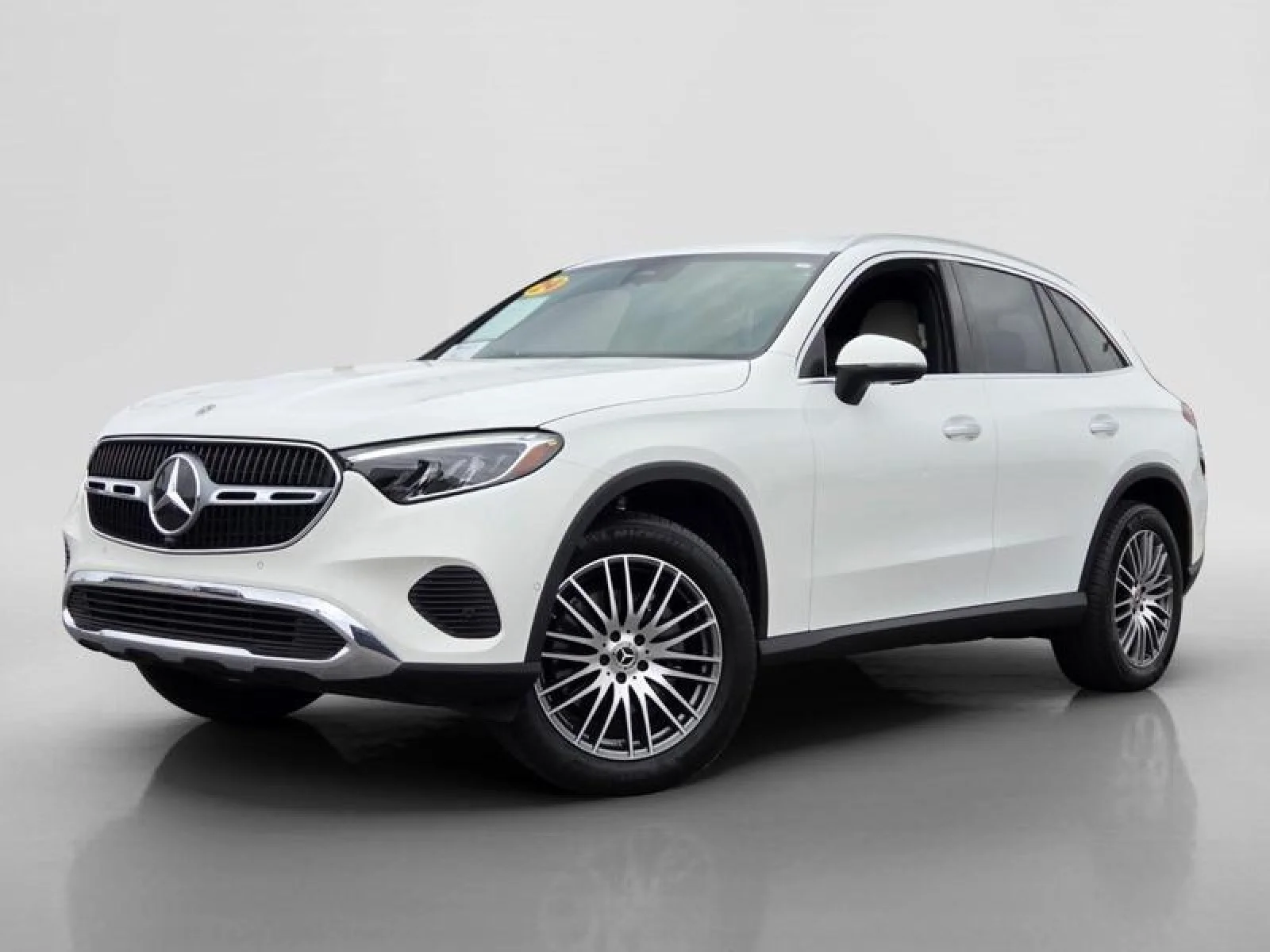 Certified Used 2024 Polar White Mercedes-Benz GLC 300 image 1
