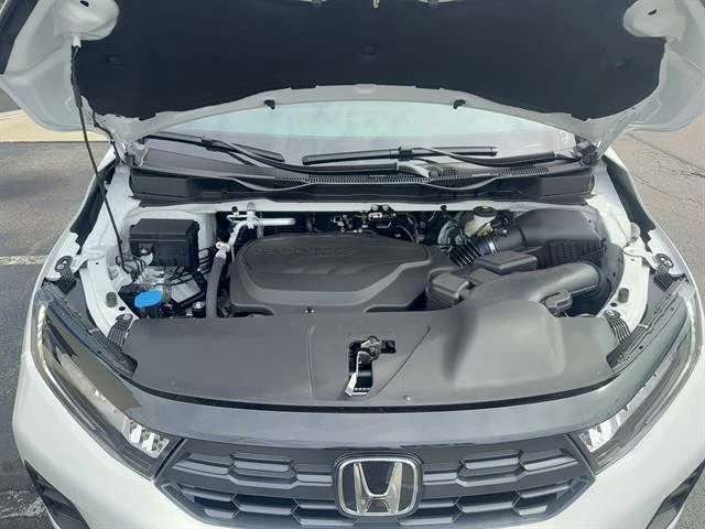 New 2026 Platinum White Pearl Honda Sport-L image 16